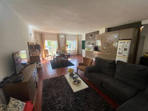 Terreno com duas moradias - Fernão Ferro | 380m²