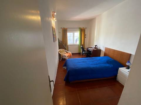 Terreno com duas moradias - Fernão Ferro | 380m²