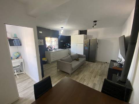 Terreno com duas moradias - Fernão Ferro | 380m²