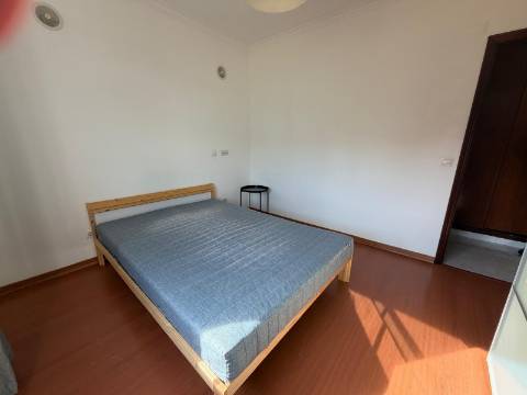 Apartamento T0 na Quinta da Courela - Conforto, Tranquilidade e Excelente Localização!