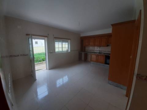 Moradia com 3 quartos em Vialonga