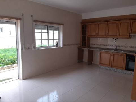 Moradia com 3 quartos em Vialonga