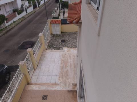 Moradia com 3 quartos em Vialonga