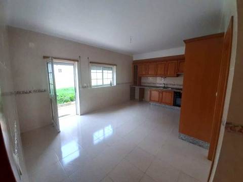Moradia com 3 quartos em Vialonga