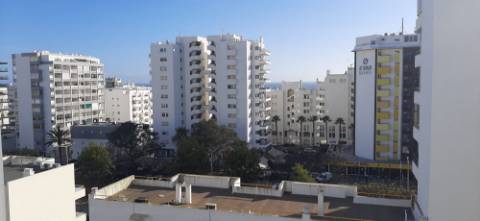 Apartamento T1 com vista de mar a 2 minutos da praia a pé
