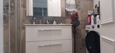 Apartamento T1 com vista de mar a 2 minutos da praia a pé
