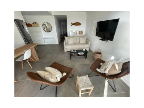 Apartamento T2 na 1º linha, em Quarteira