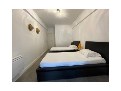 Apartamento T2 na 1º linha, em Quarteira