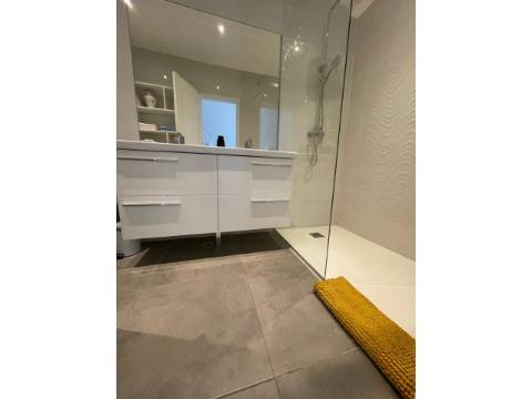 Apartamento T2 na 1º linha, em Quarteira