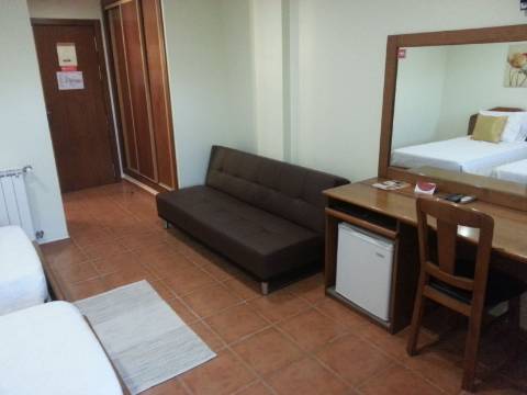 Paradisiaco hotel rural em Sáo Brás de Alportel, localizado no topo de uma colina com vista mar