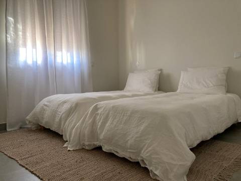 T2 em condomínio com piscina em vilamoura