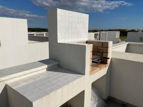 T2 em condomínio com piscina em vilamoura