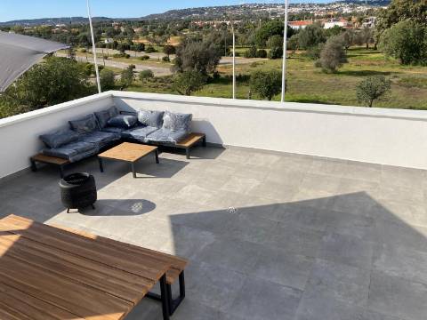 T2 em condomínio com piscina em vilamoura