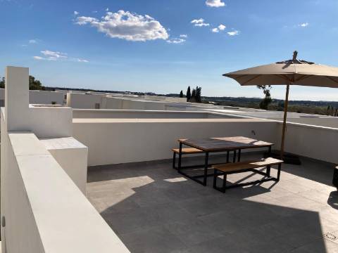 T2 em condomínio com piscina em vilamoura