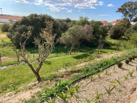 T2 em condomínio com piscina em vilamoura