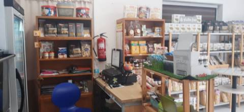 Mercearia à Venda de negocio (trespasse) em Quarteira 1 min da Praia