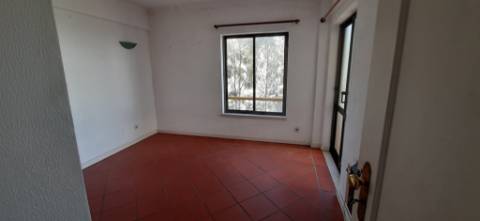 T2 quinta do Romão para remodelar