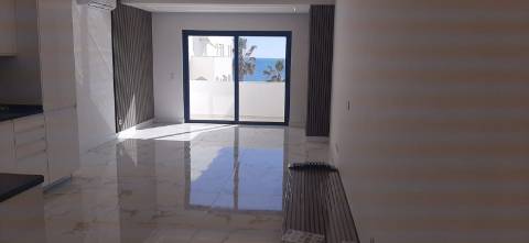 Apartamento T2 1º linha de mar