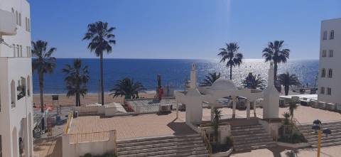 Apartamento T2 1º linha de mar