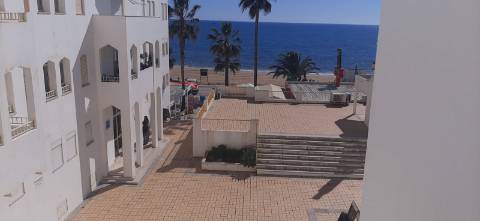 Apartamento T2 1º linha de mar