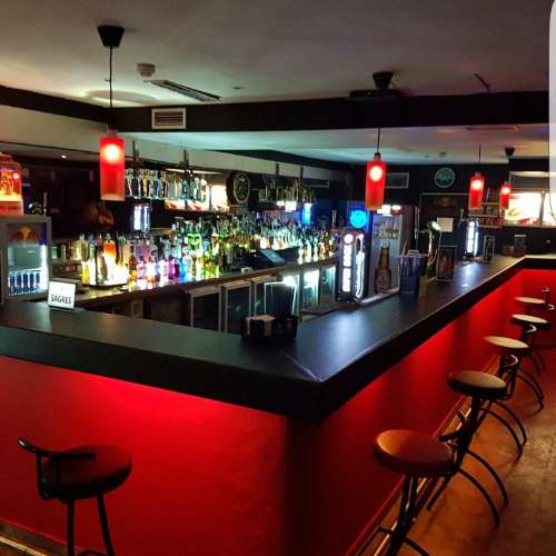 Uma discoteca e um bar , situado numa localização coração de Vilamoura.
