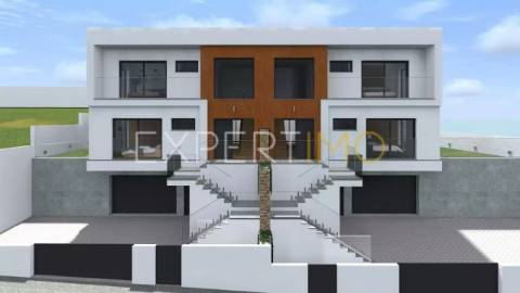 Moradia T4 Arquitetura Moderna à venda em Seia na Serra da Estrela