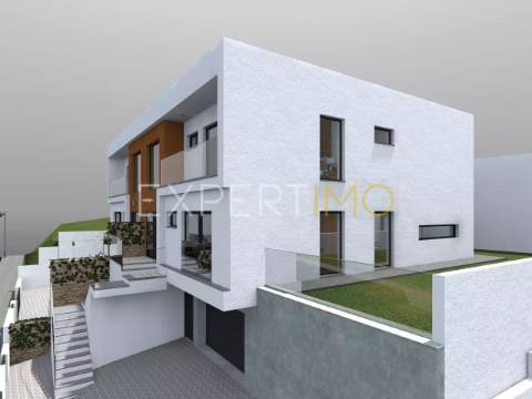 Moradia T4 Arquitetura Moderna à venda em Seia na Serra da Estrela