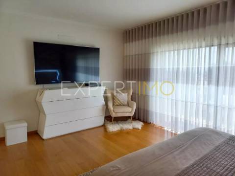 Moradia Imponente, T5 à venda em Seia na Serra da Estrela