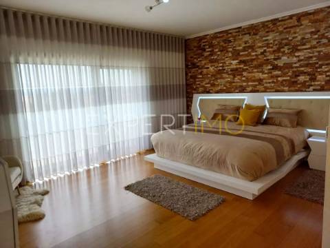 Moradia Imponente, T5 à venda em Seia na Serra da Estrela