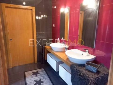 Moradia Imponente, T5 à venda em Seia na Serra da Estrela