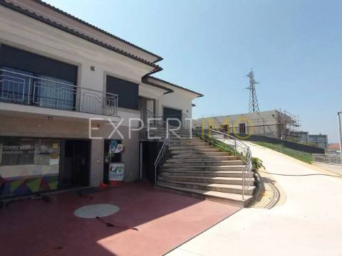 Moradia Imponente, T5 à venda em Seia na Serra da Estrela