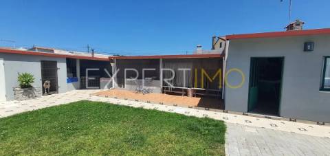 Moradia Isolada T5 com piscina