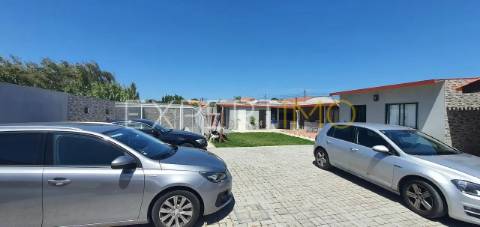 Moradia Isolada T5 com piscina