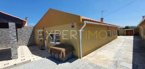 Moradia Isolada T5 com piscina