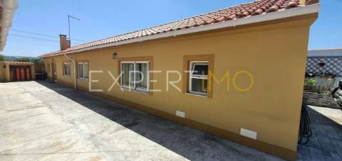 Moradia Isolada T5 com piscina