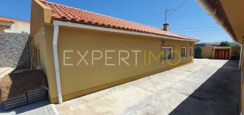 Moradia Isolada T5 com piscina