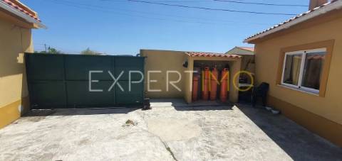 Moradia Isolada T5 com piscina