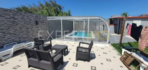 Moradia Isolada T5 com piscina