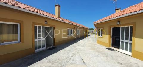 Moradia Isolada T5 com piscina