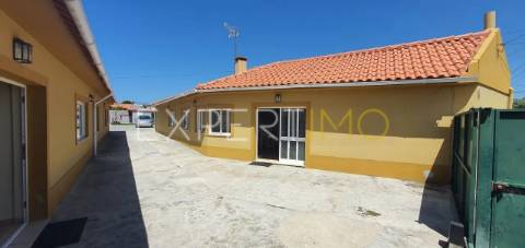 Moradia Isolada T5 com piscina