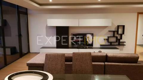 Apartamento T2 em Vila Nova Tazem