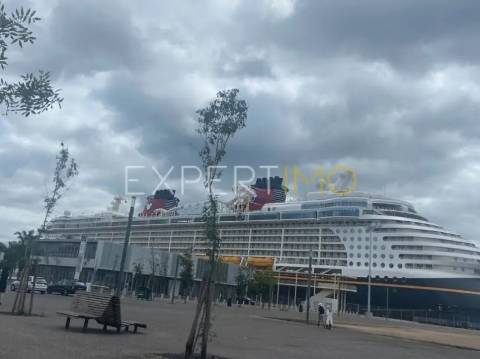 Apartamento T2 com vista de rio