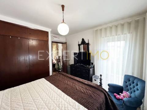 Moradia T4 com 278m2 com jardim e espaço externo, Bairro Norton de Matos, Coimbra