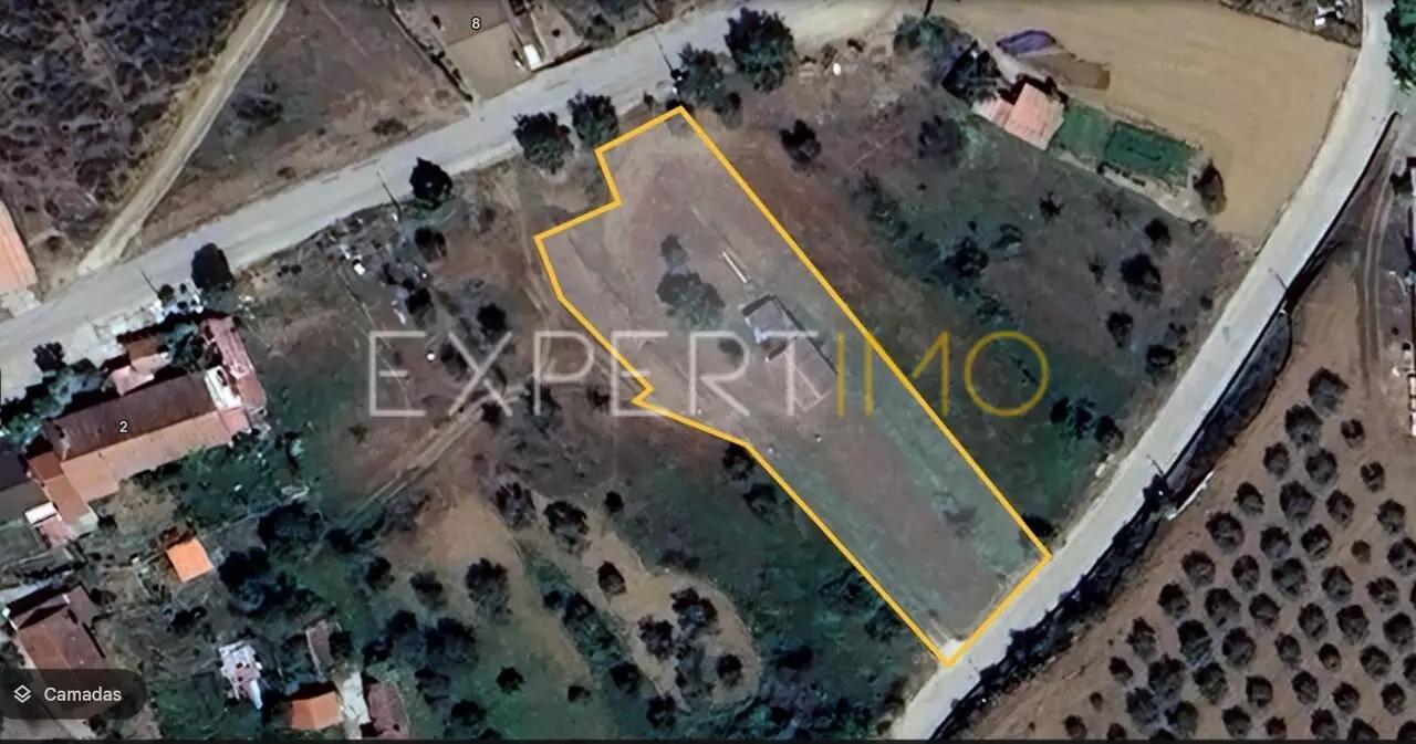 Venda de Lote de Terreno - 2000m² em Alfaião - Projecto Aprovado