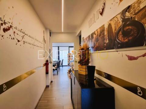 Casa em Granito com grande potencial