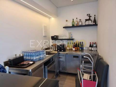 Casa em Granito com grande potencial