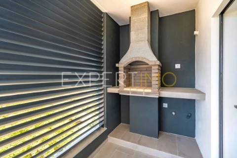 Apartamento T2 NOVO com garagem, arrecadação e piscina