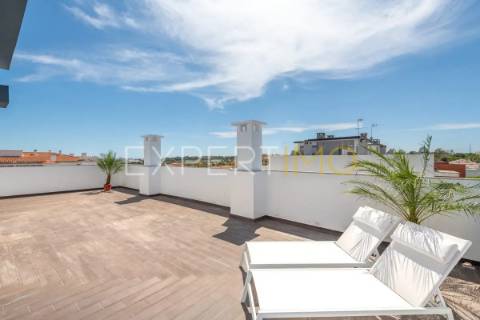 Apartamento T2 NOVO com garagem, arrecadação e piscina