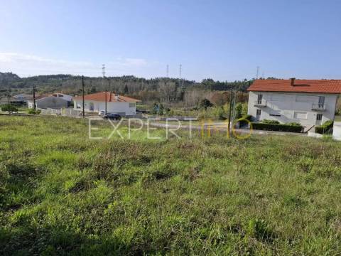 Terreno construção em Sangalhos com 2600 m2