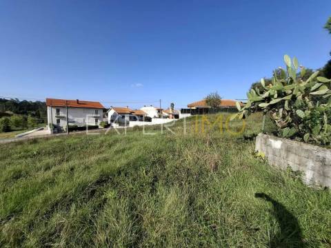 Terreno construção em Sangalhos com 2600 m2